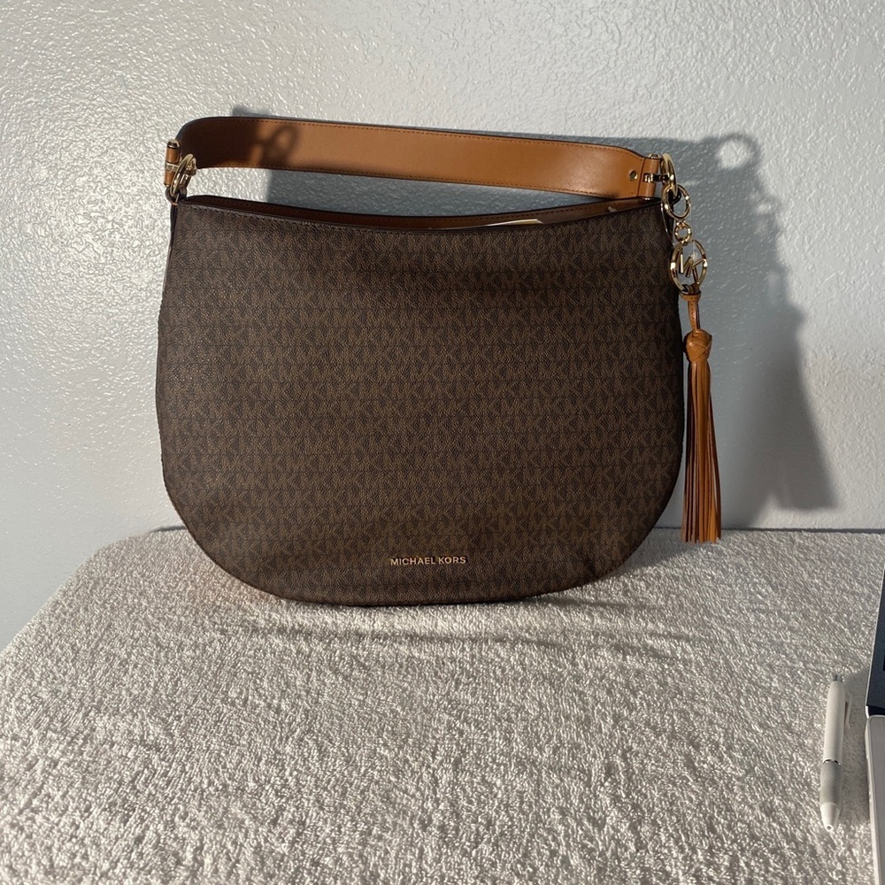 Michael Kors Brooke Lg Zip Hobo in Brown/Acorn - Picture 2 of 12